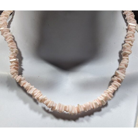 Beachy Bohemian Pastel Pink Seashell Chip Necklace - Picture 2 of 6